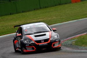 Walter Margelli ( Honda Civic TCR #5)